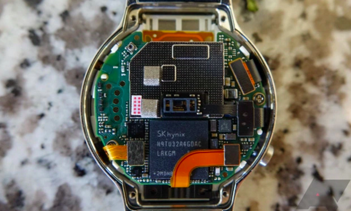 huawei watch primer dispositivo android wear con altavoz