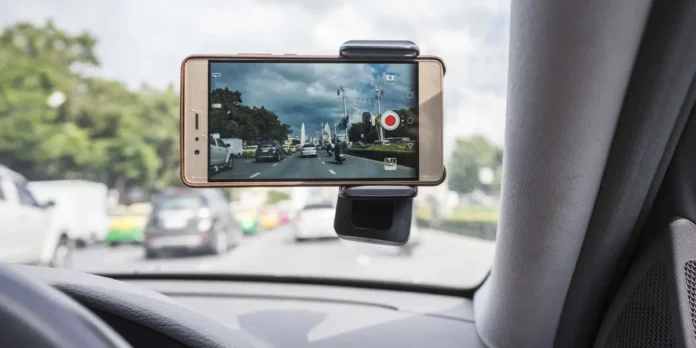 Las 5 mejores apps para convertir tu móvil en una dashcam