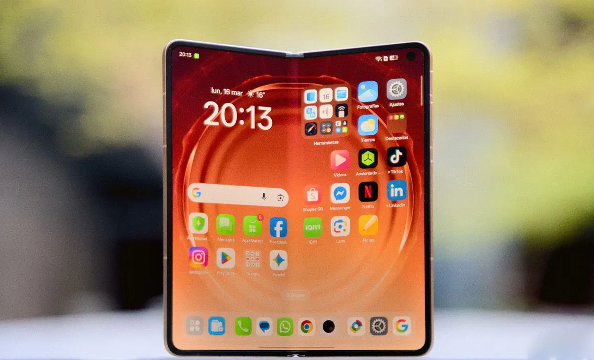 Pantalla desplegada del OPPO Find N6