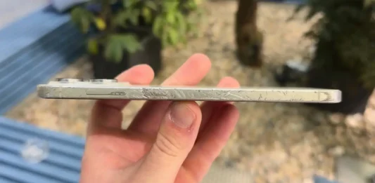 Cuida los bordes de tu móvil: todo lo que hago para proteger el marco de metal proteger bordes de metal de smartphone