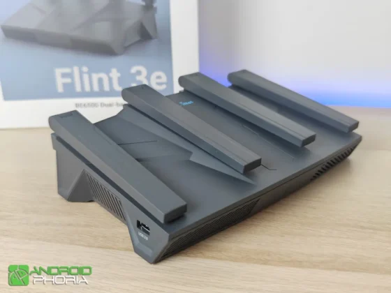 tiene 4 antenas plegables router GL.iNet Flint 3e GL-BE6500